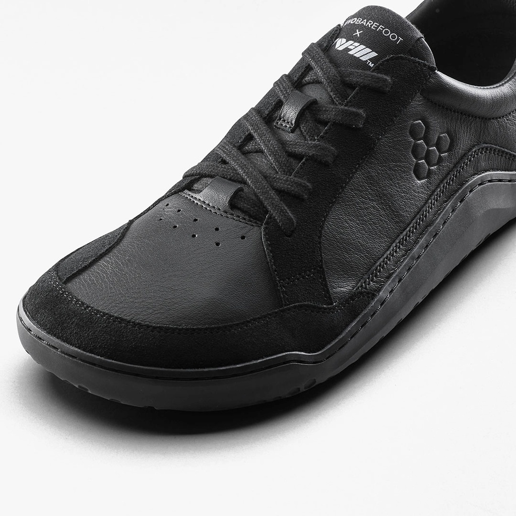 Gobi_Sneaker_Triple Black_06.jpg